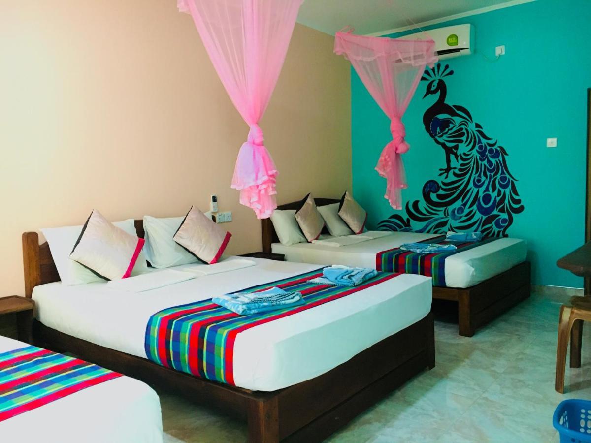 Gangadiya Lodge Сігірія Екстер'єр фото